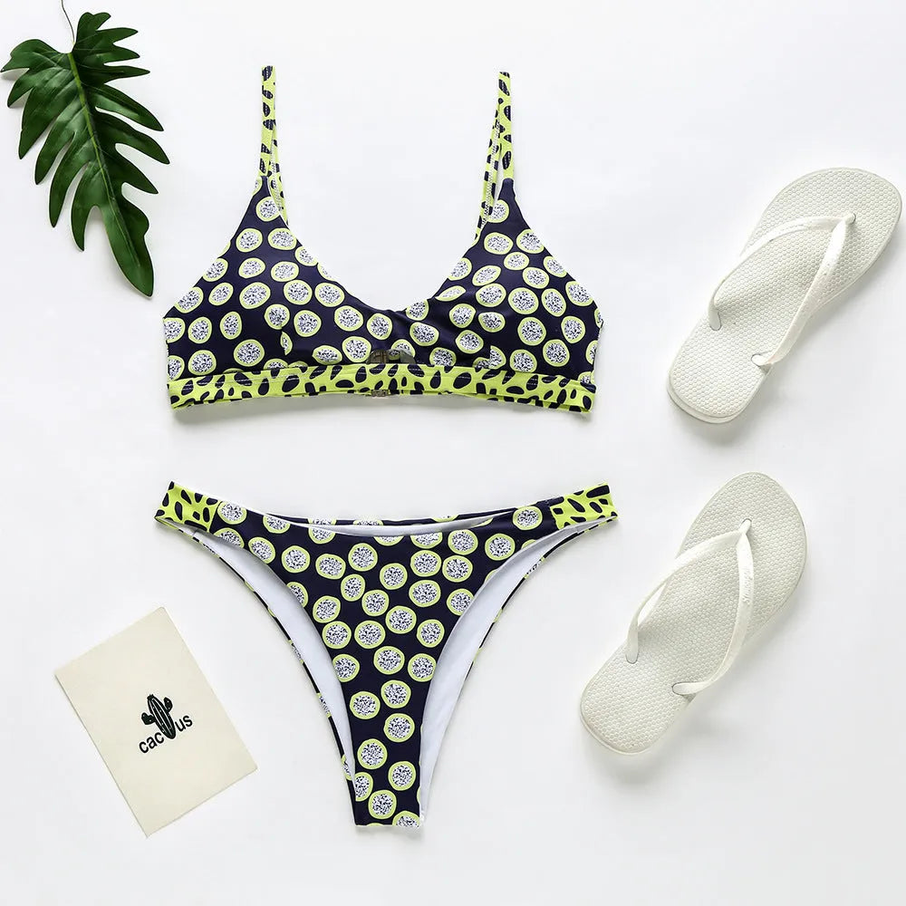 Women's polyester bikini in black and white dots or red and white stripes, sizes S to XL for swimming