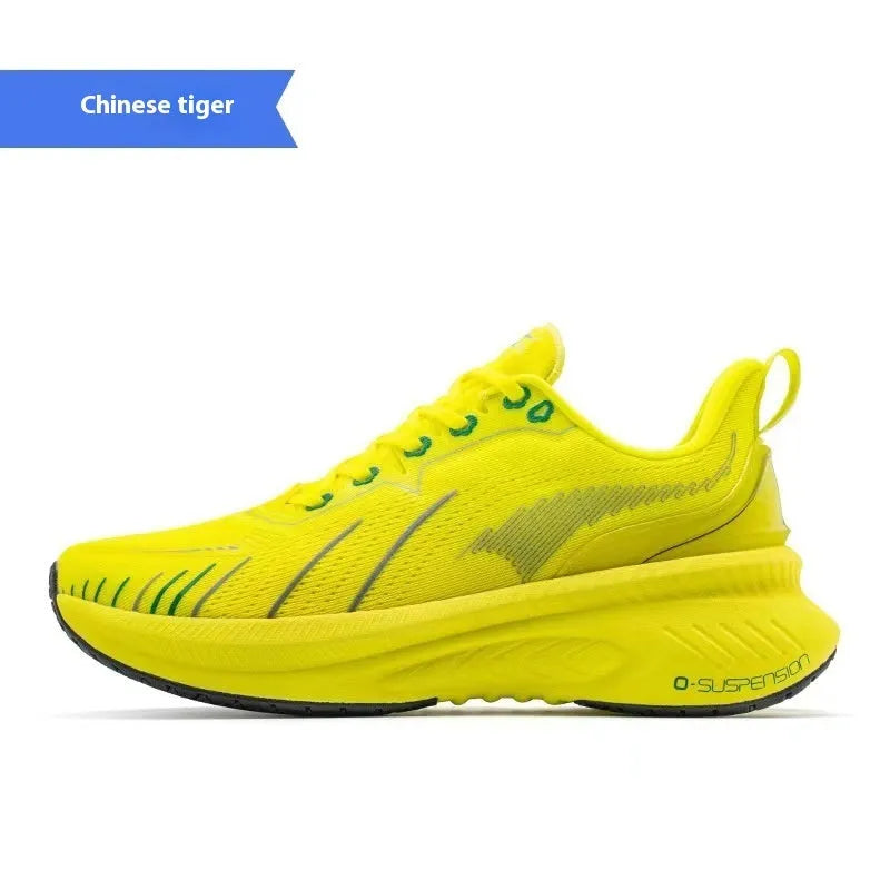 Low-top running shoes with striped pattern, available in multiple colours, showcasing PU mesh upper and rubber sole
