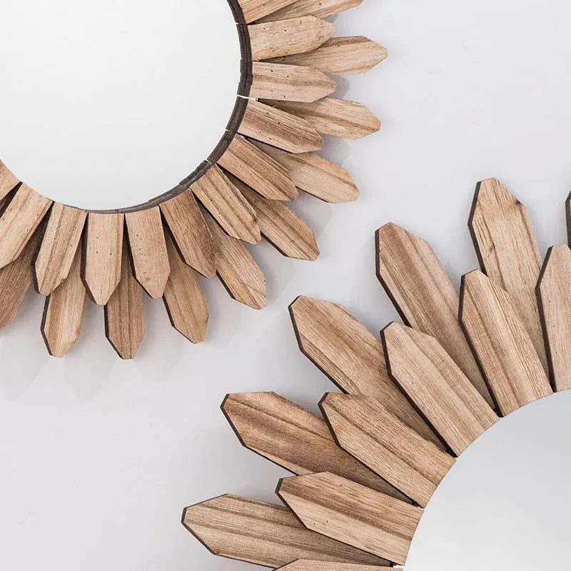 European-style solid wood hanging mirror with baked colour finish in three diameter options