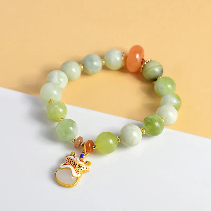 Women's retro bracelet with a 10mm green milk-in-water Xingshi jade geometric pendant