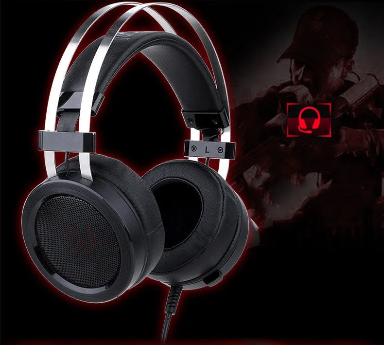 Black computer gaming headset with 2-metre cable and 3.5mm audio interface