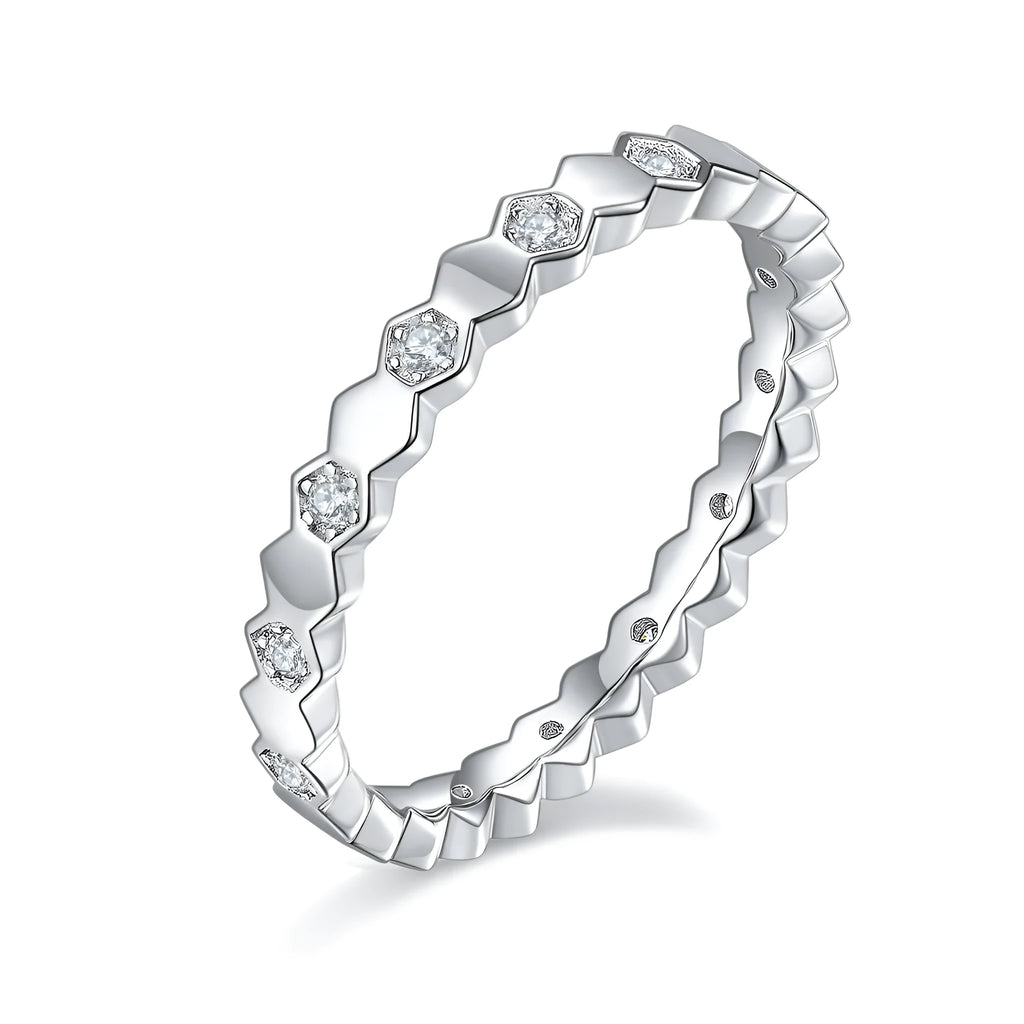 Moissanite wedding ring set in S925 silver with platinum plating, sizes 5-9, GRA certificate and gift box.