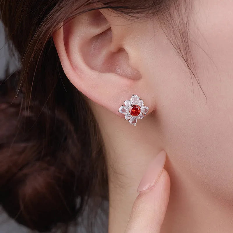 Retro women's earrings in pigeon red with U-shaped geometric design made from 925 silver