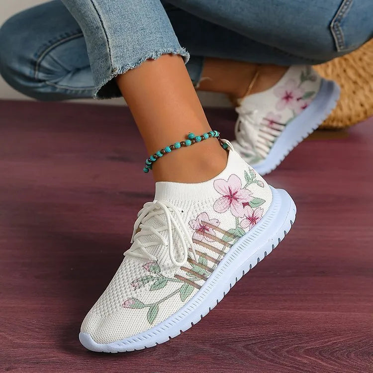 Women's Milky White mesh flyknit running shoes with rubber sole and flat heel design