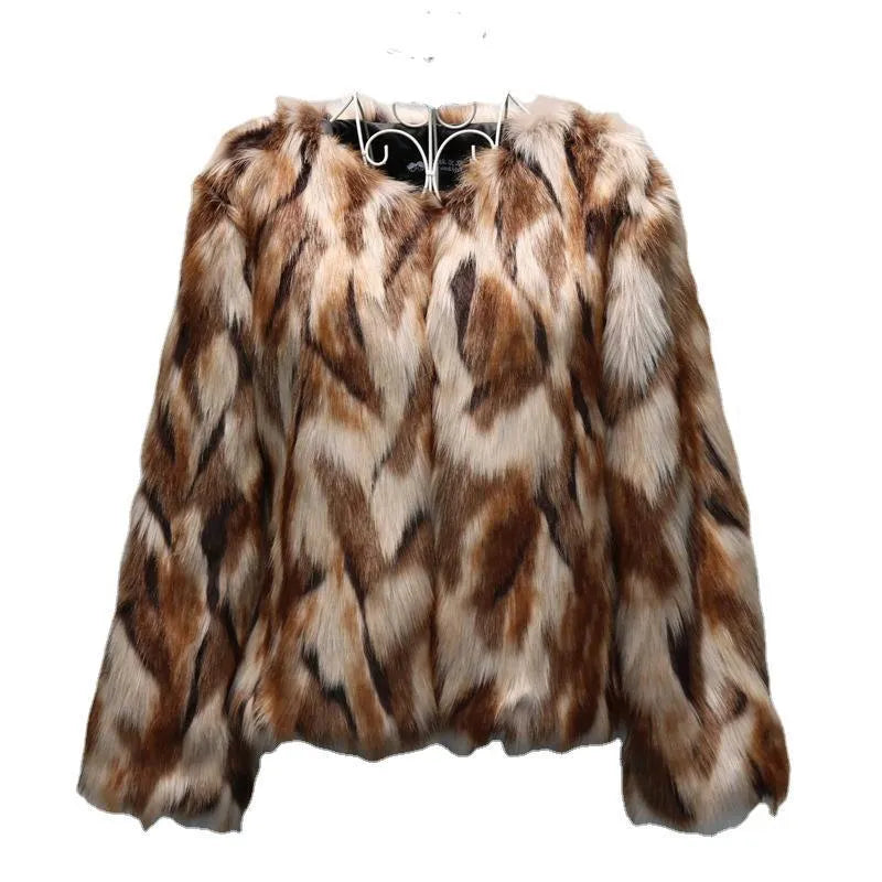 Korean slim-fitting women's faux fur coat in street fashion style with artificial fur fabric