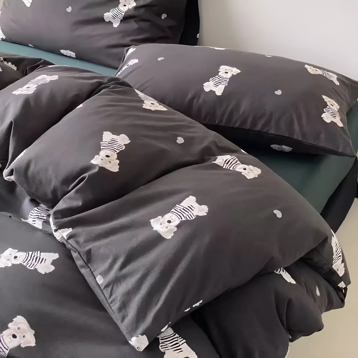Pure cotton printed bedding set with quilt cover, sheet, and two 48x74cm pillowcases in 1.5m to 2.0m sizes