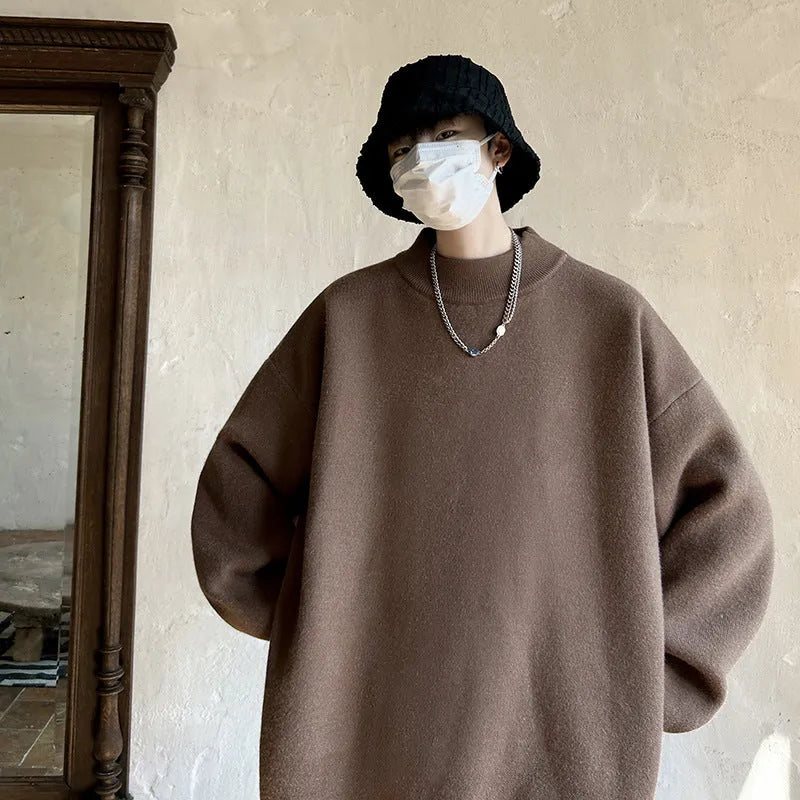 Men's loose fit round neck polyester sweater in solid colour with long sleeves