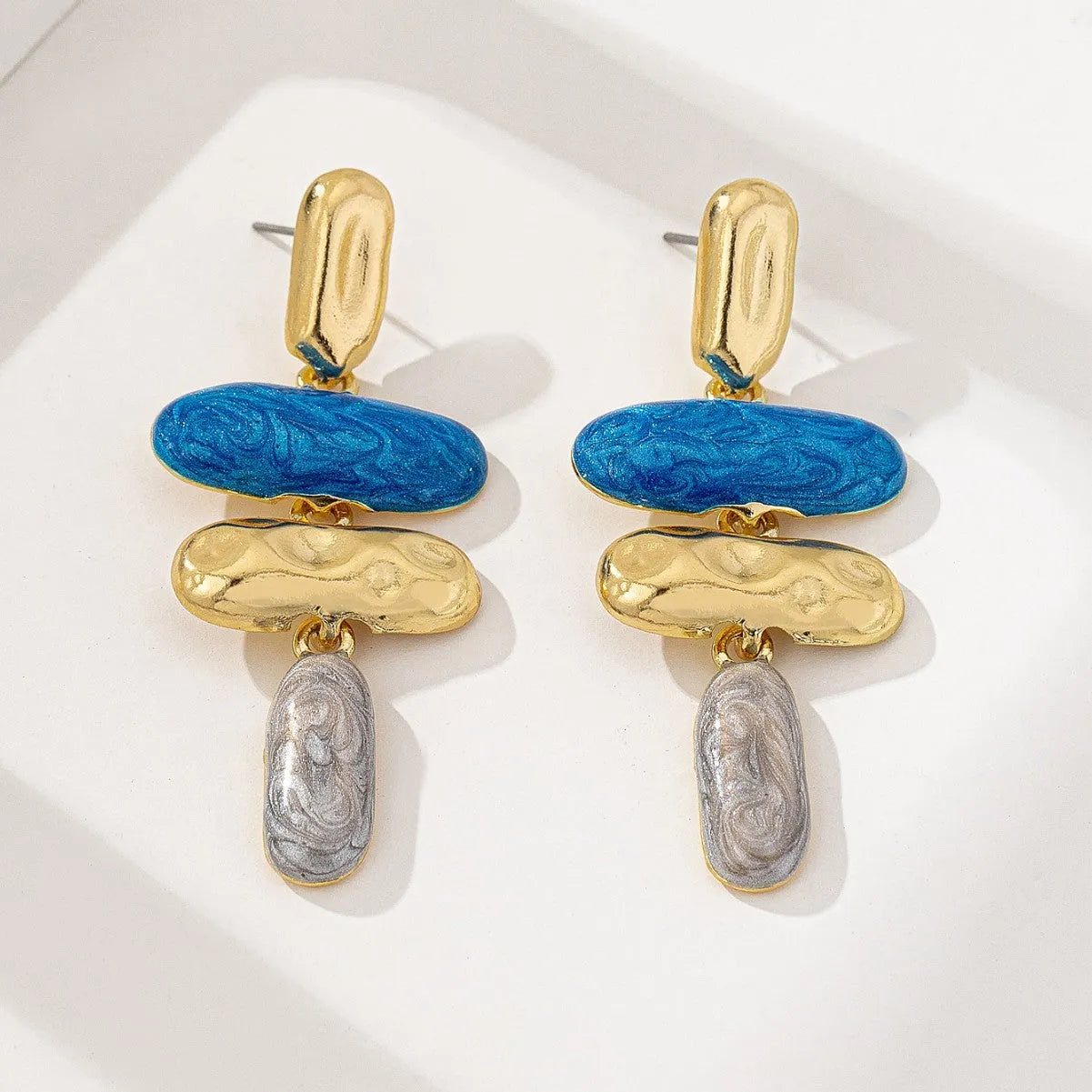 Geometric zinc alloy stud earrings with electroplated multicolor finish