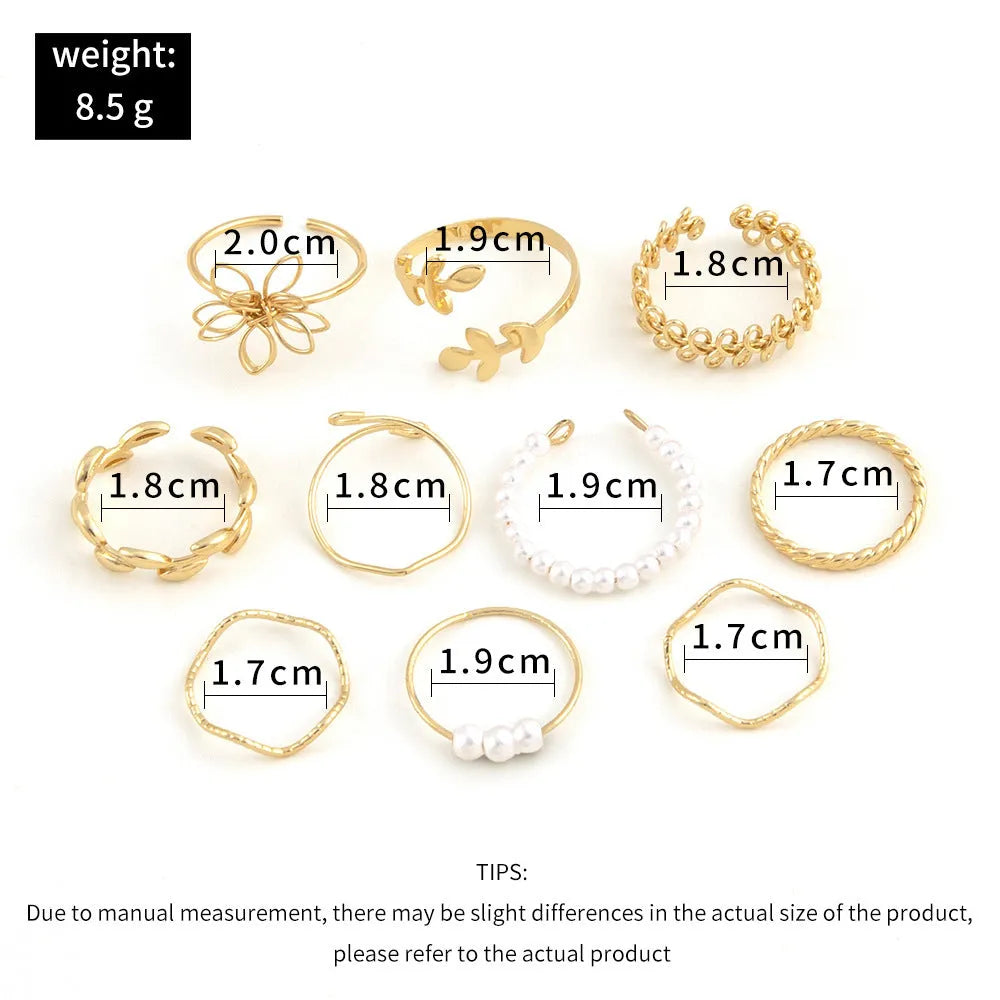 Gold openwork flower ring with delicate floral design and glossy electroplated finish
