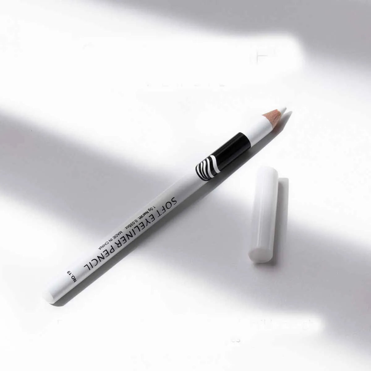 Box of 12 white waterproof eyeliner pencils with high gloss finish for eye brightening