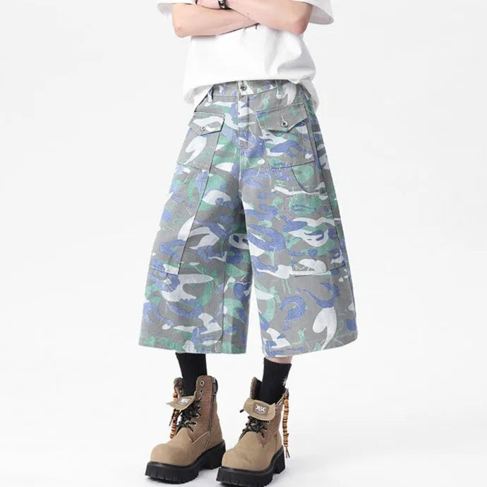 Camouflage colour denim cropped trousers with straight-leg cut and zipper fly, shown in size L for summer workwear.