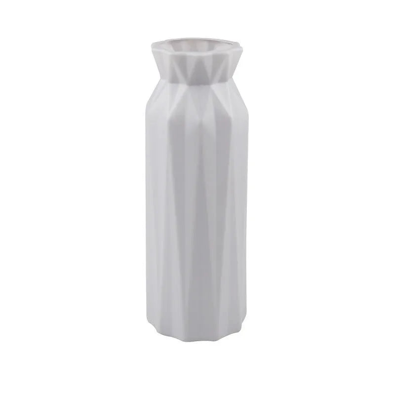 Simple drop-resistant melamine vase in green, grey, pink, or white with 7.2cm base diameter