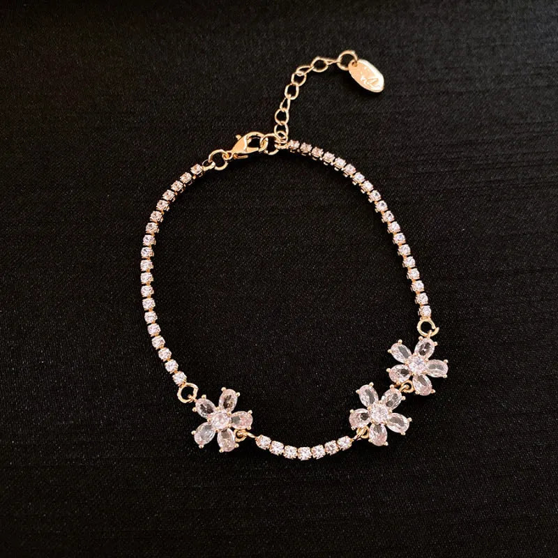 Gold copper bracelet with quadrilateral geometric design and zircon stone inlays for women's fashion