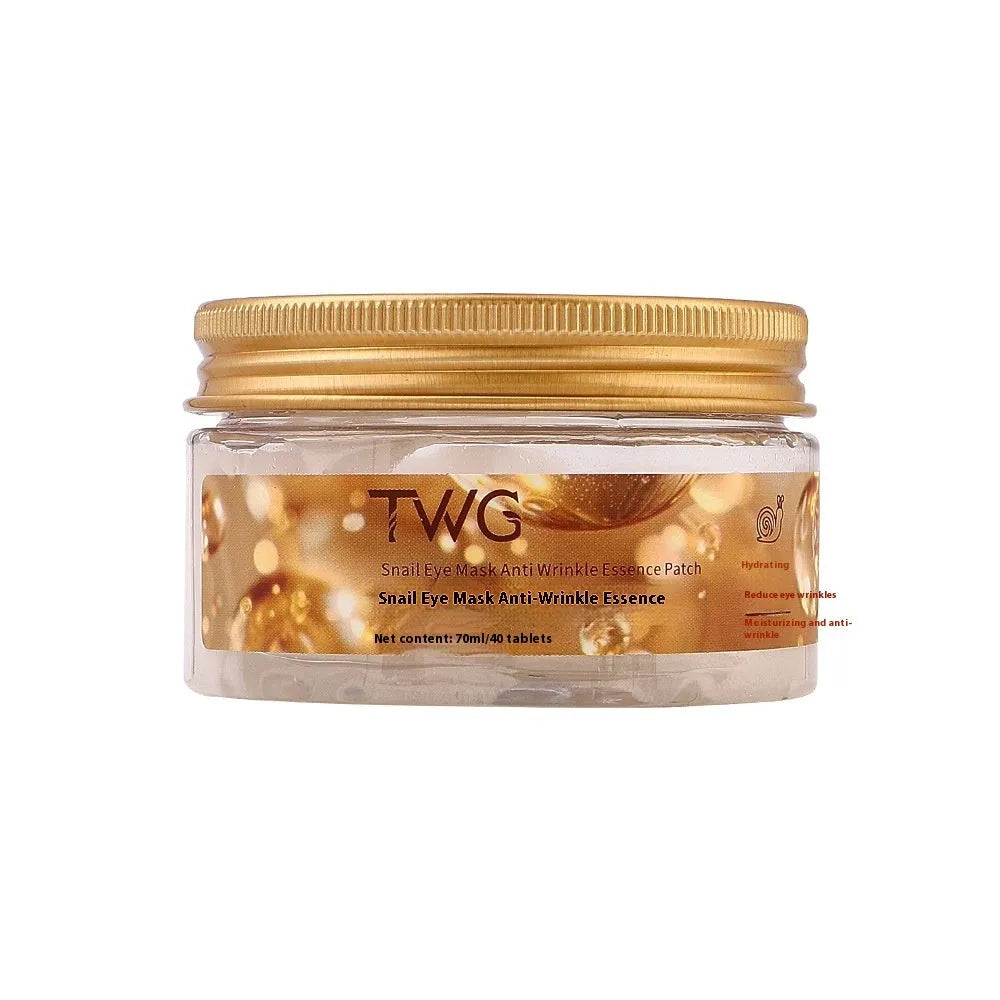 Box of 40 snail essence hydrating eye mask tablets for anti-wrinkle and dark circle care.