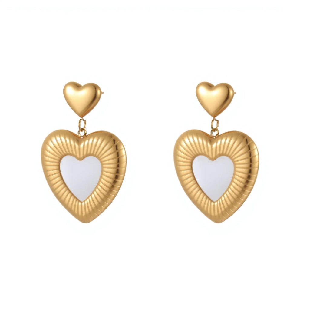 A pair of gold heart-shaped white fritillary earrings for women, made from stainless steel with 18K electroplating.