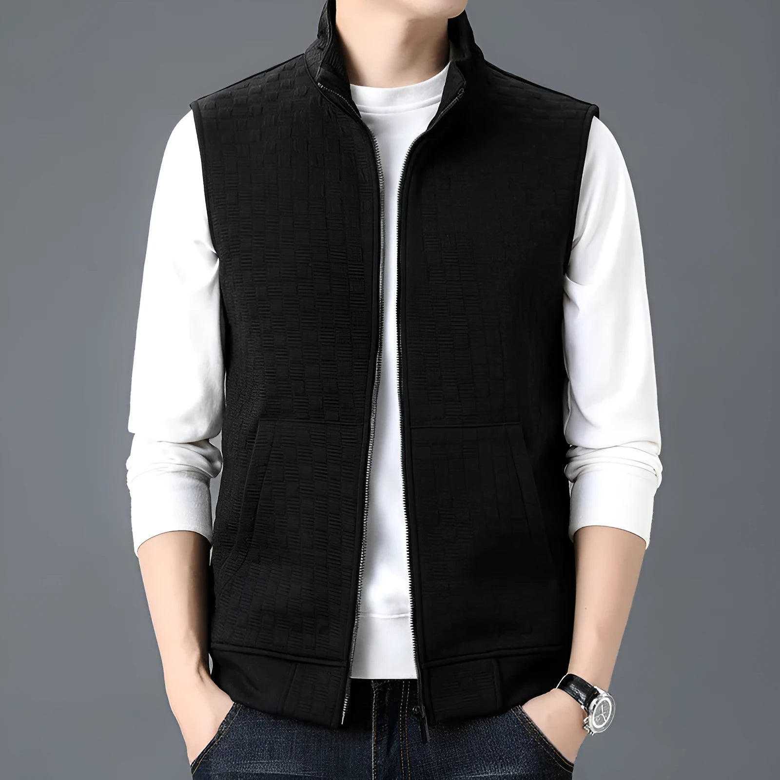 Casual sleeveless waistcoat vest in cardigan style for men's layering