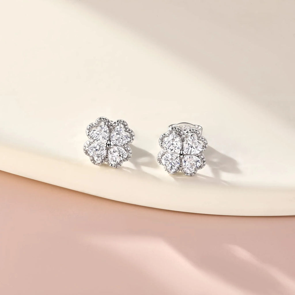 Zeng Yin heart-shaped 925 silver earrings with white gold finish and zircon stones