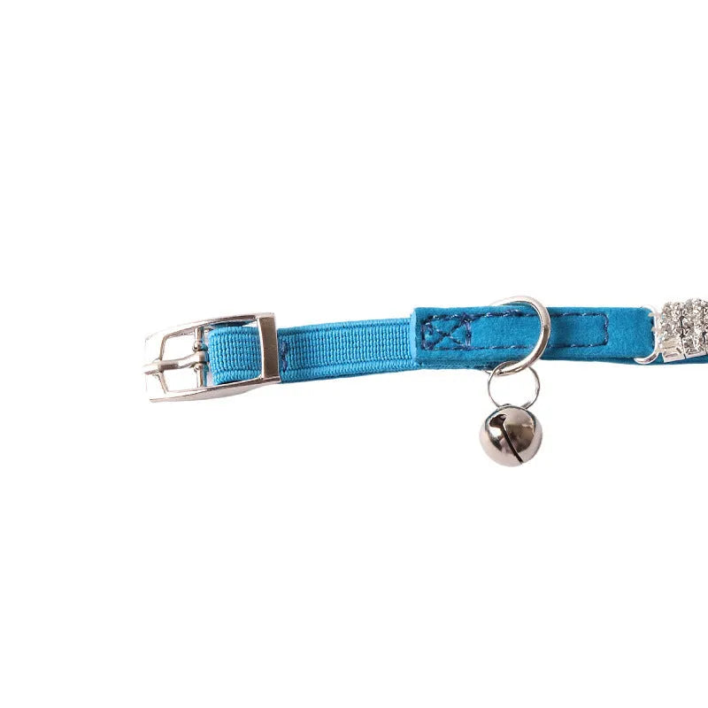 Flannel elastic buckle cat collar showing gang drill design and adjustable length of 28cm