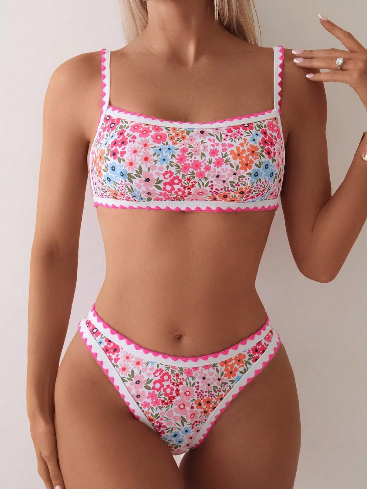 Women's lace-up front printed bikini in polyester fabric for swimming