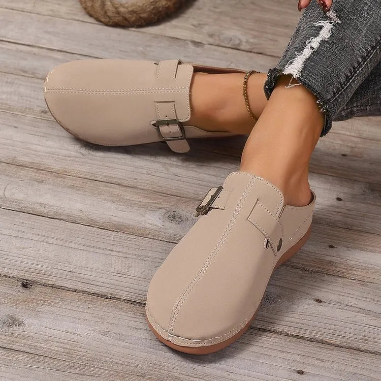 Women's lightweight outdoor casual wedge slippers in black with cloth upper and closed toe design