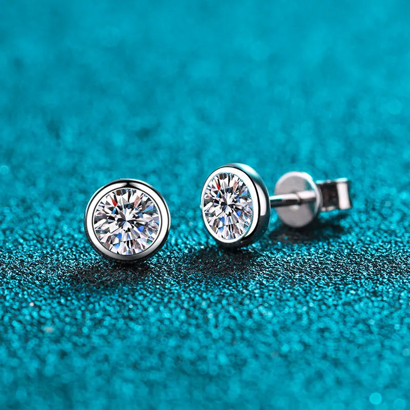 925 sterling silver earrings with Pt950 gold plating and geometric designs featuring moissanite or zircon stones