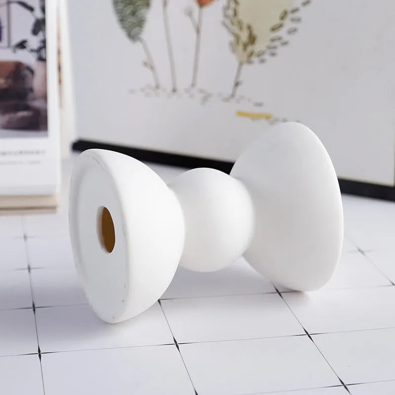 Ceramic aromatherapy candlestick with European romantic simple design in various style options