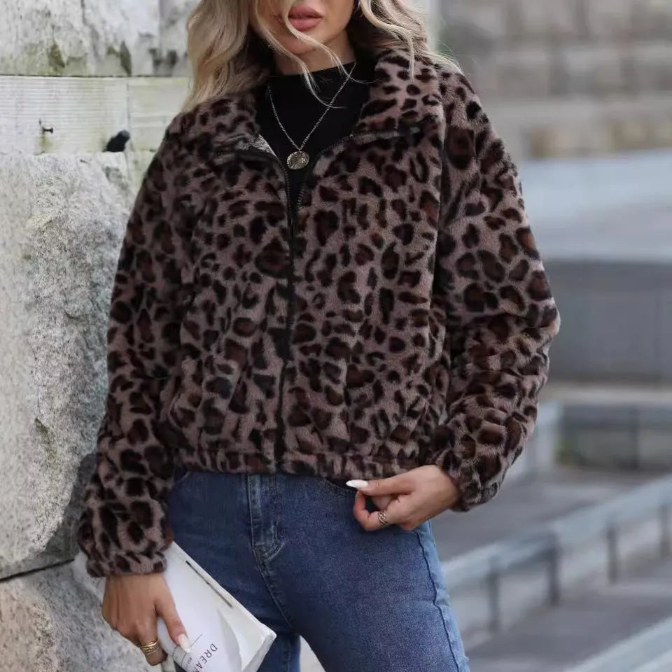 Women's leopard print plush coat with raglan sleeves and zipper closure in loose fit