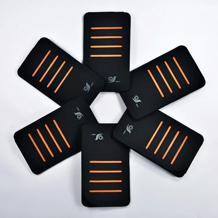 Car sun visor set showing four shading panels and vehicle-mounted storage bag in black and grey colour options