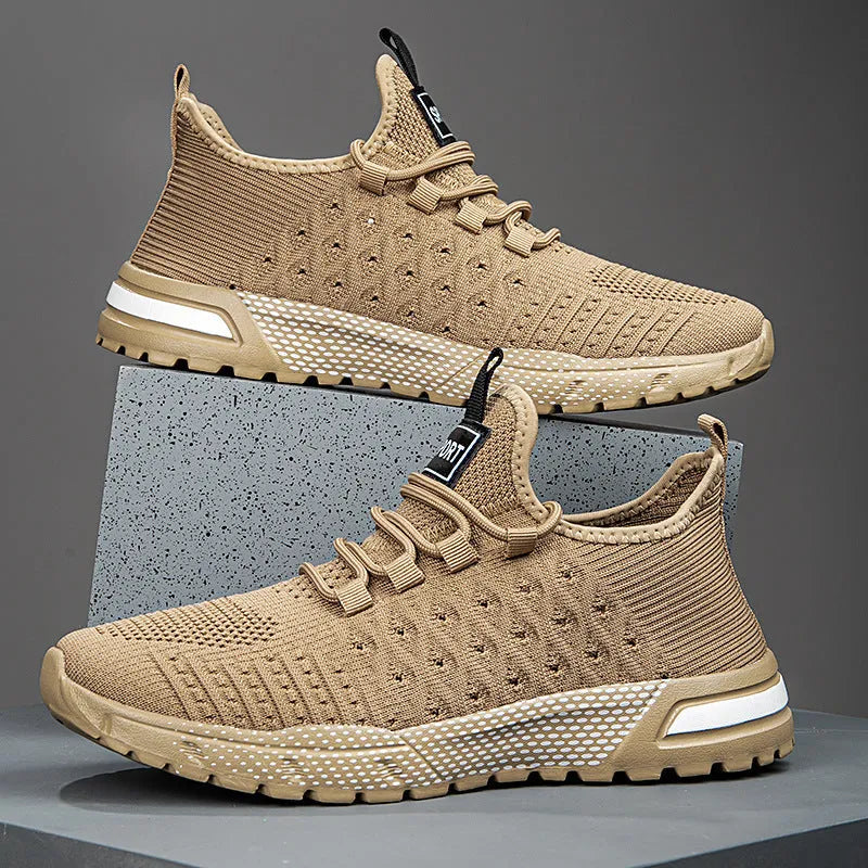 Men's casual shoes with mesh upper in solid colour, size options 39-45