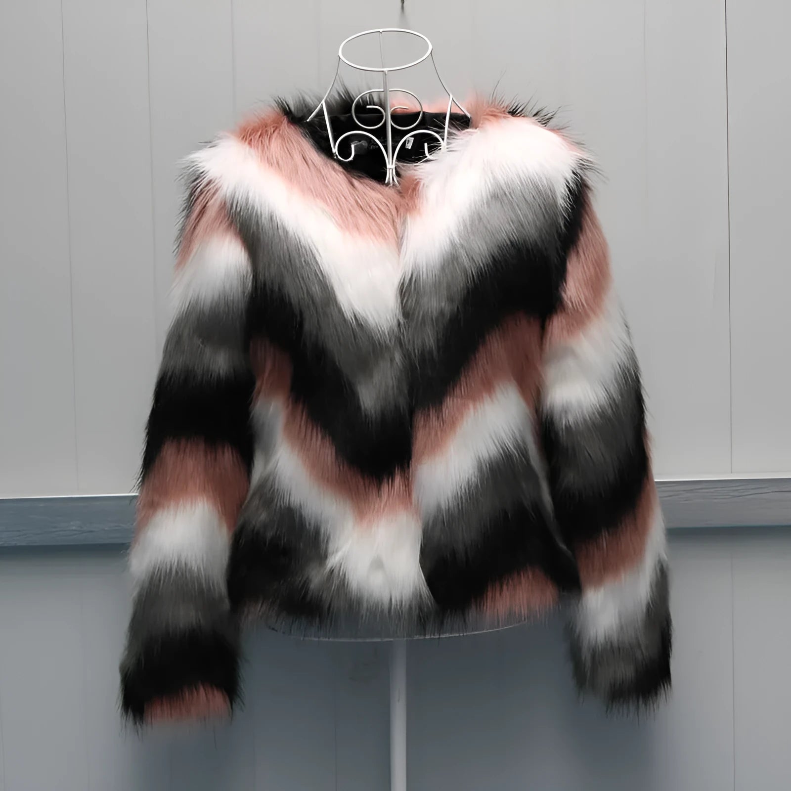 Korean style women's artificial fur short coat with O-neck and regular sleeves in picture colour