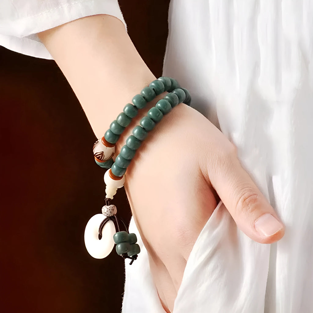 Natural white jade green sandalwood Bodhi seed bracelet with double-ring lotus design and safety clasp
