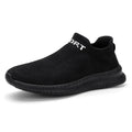 Men's low-top Flyknit sneakers in blue with a round toe and flat sole for casual wear.