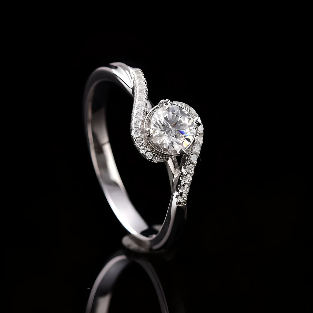 Silver geometric angel eyes women's ring with adjustable opening and textured moissanite centrepiece