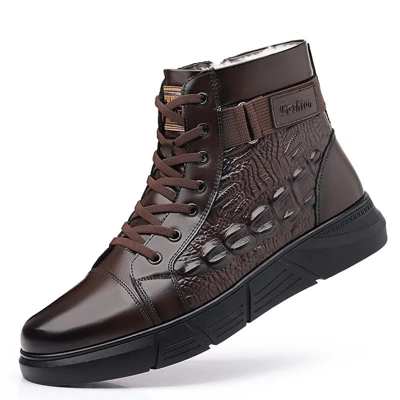 Fur-lined genuine leather snow boots with rubber sole and front lace-up in black or brown with velvet accents