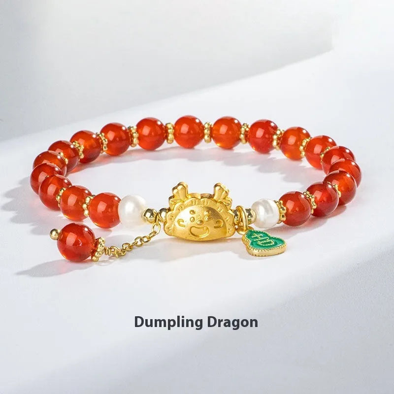 Natural agate bracelet with 8mm diamond-shaped beads in five colour options