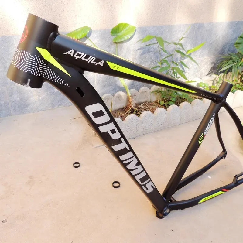 29-inch black green mountain bike frame with aluminium alloy construction and inner cable routing