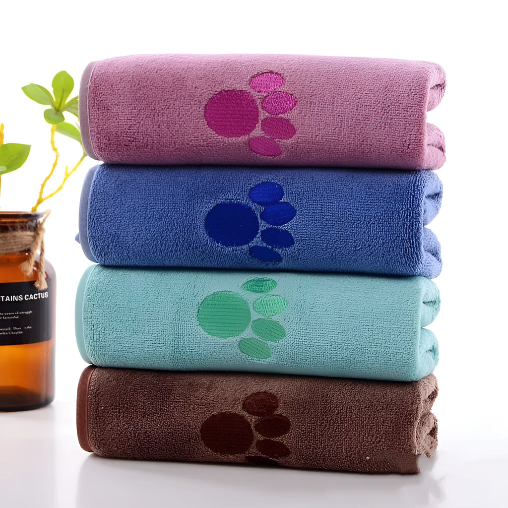 Microfibre pet bath towel in pink, dark brown, blue, green or light grey, sizes 35x75cm to 70x140cm