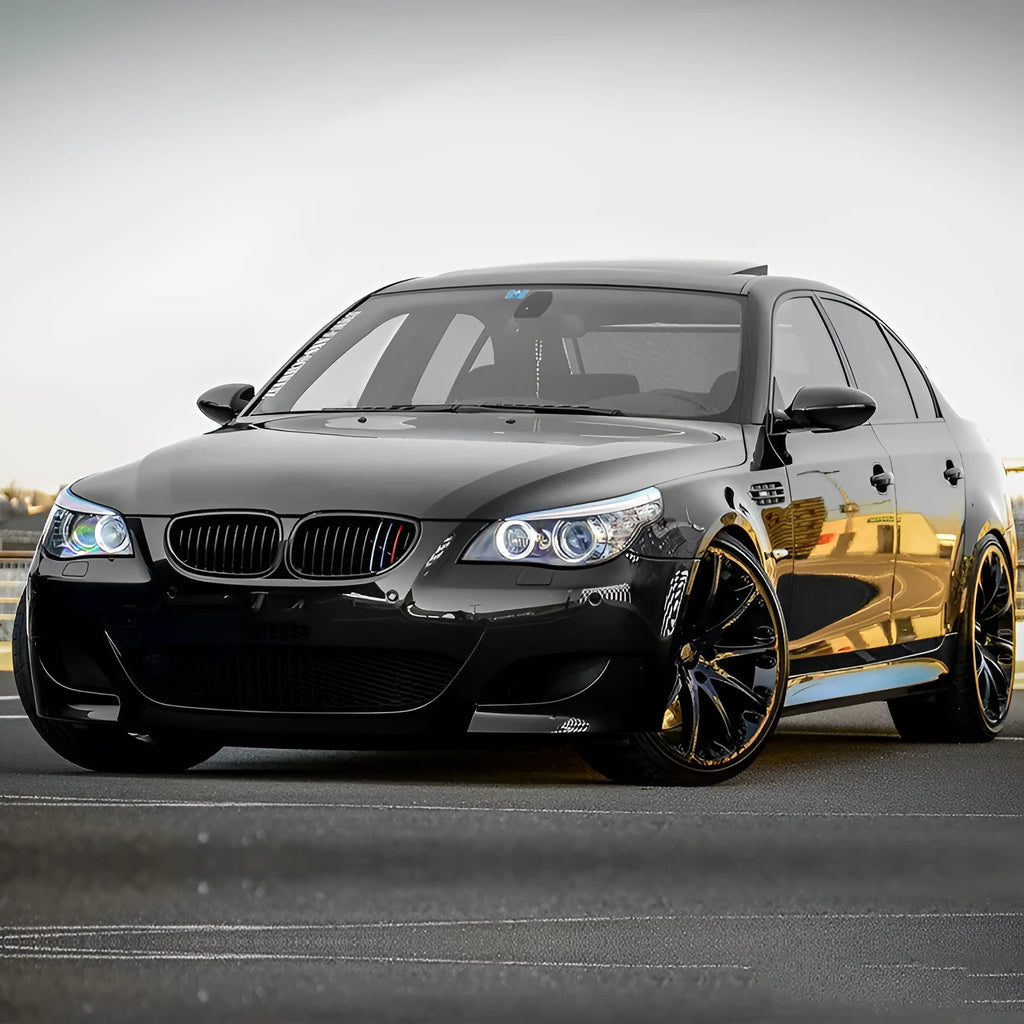 BMW E60 E39 front grille set with carbon fibre finish on black ABS plastic.