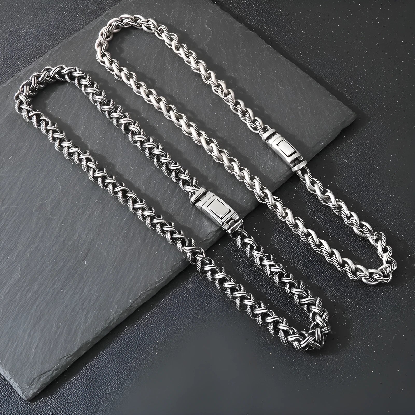 Men's titanium steel keel chain necklace with antique silver finish and large hemp flowers chain design