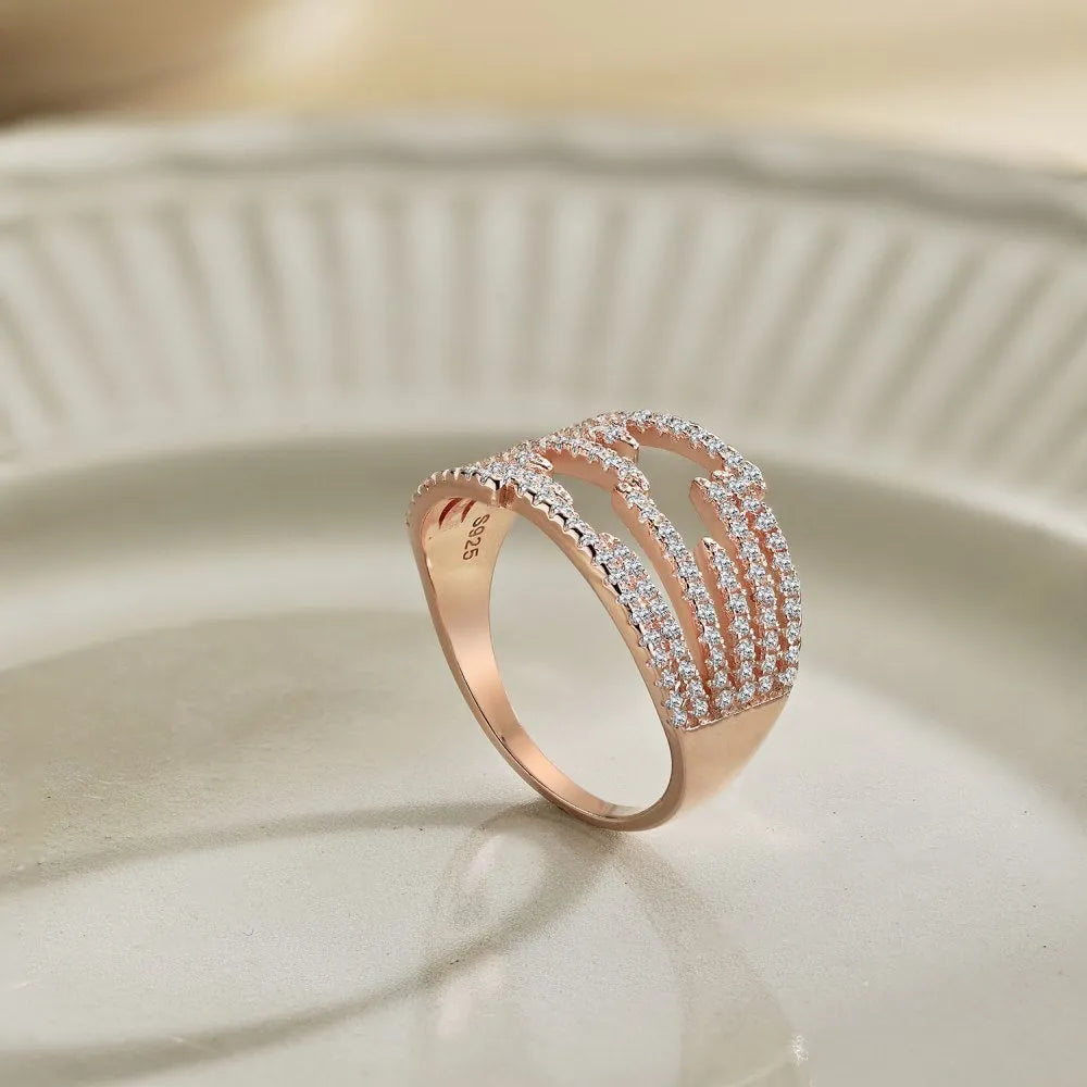 S925 sterling silver geometric line ring for women in silver or rose gold, sizes 6 to 9
