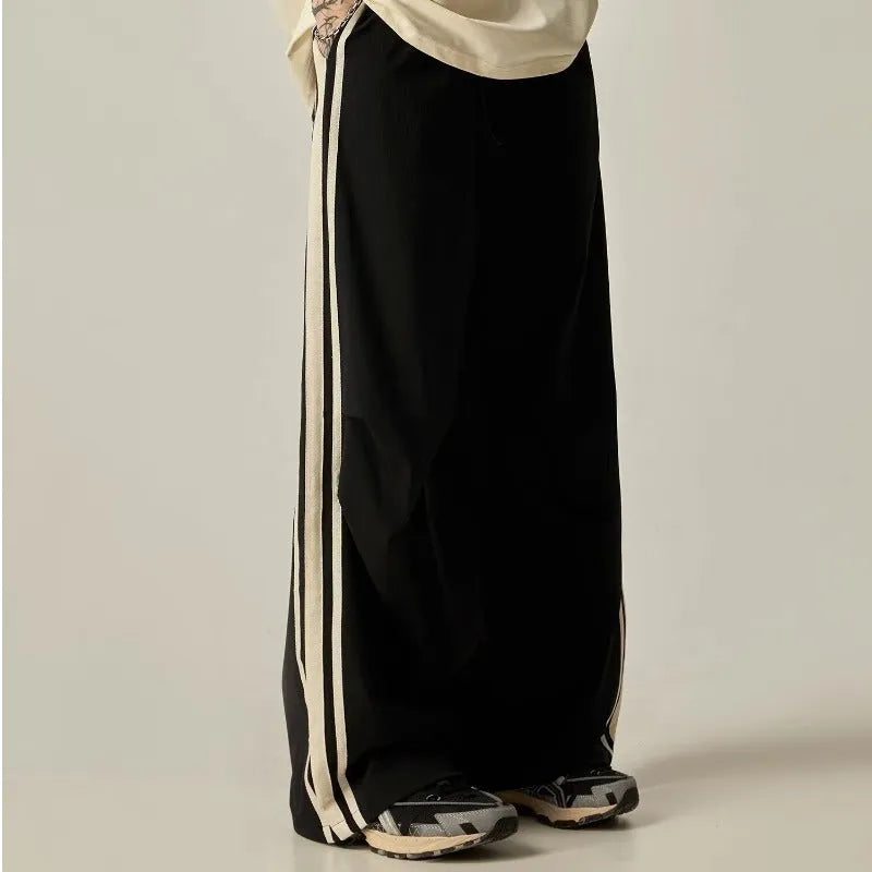 Men's black wide leg climbing pants with high-waist straight-leg design for leisure wear