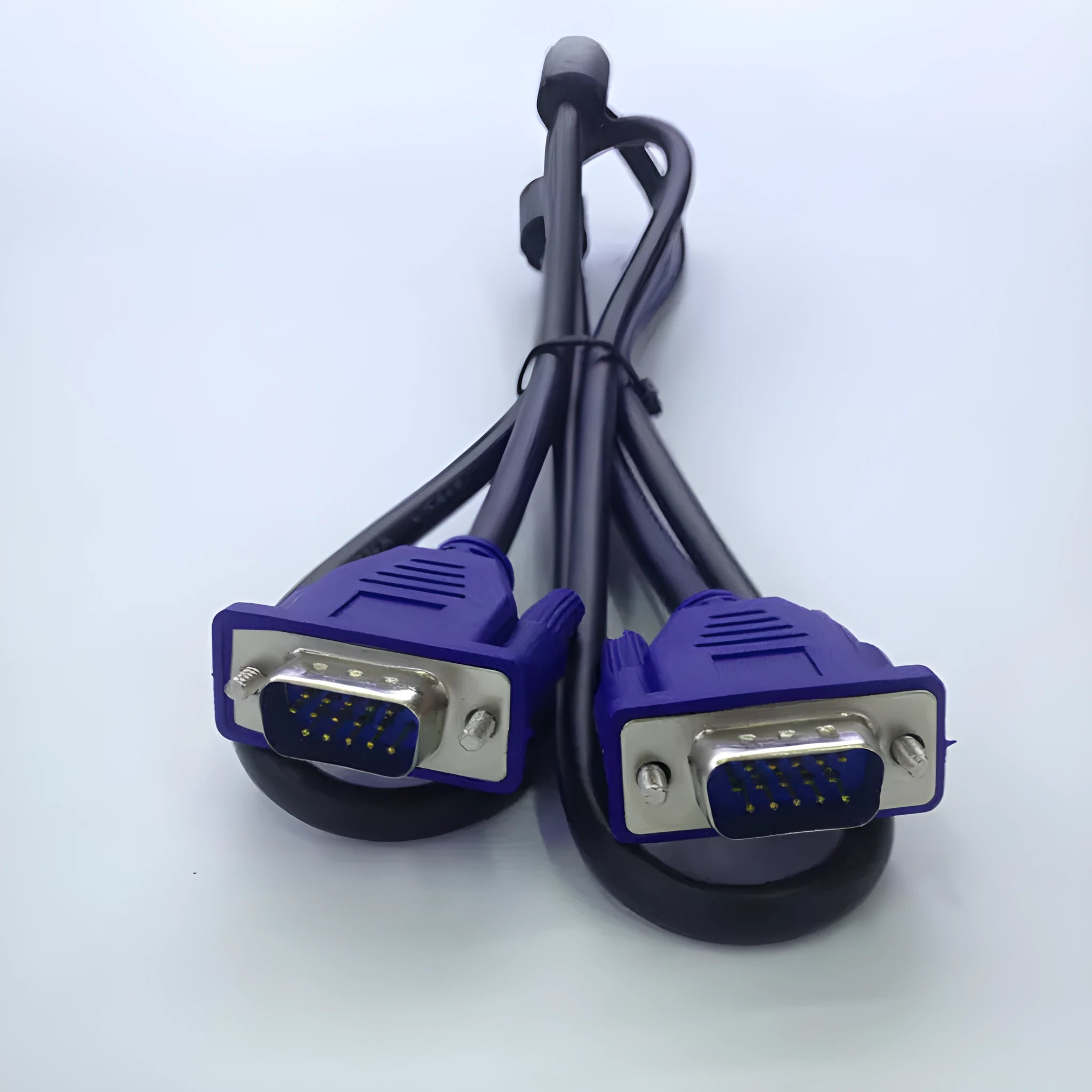 Black VGA video cable with blue moulded connectors and nickel-plated pins, length 1.5 metres.