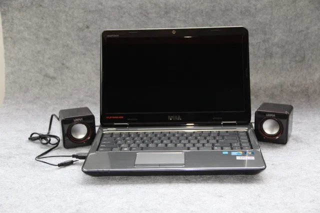 Black square USB computer speaker with compact 10cm design for desktop audio