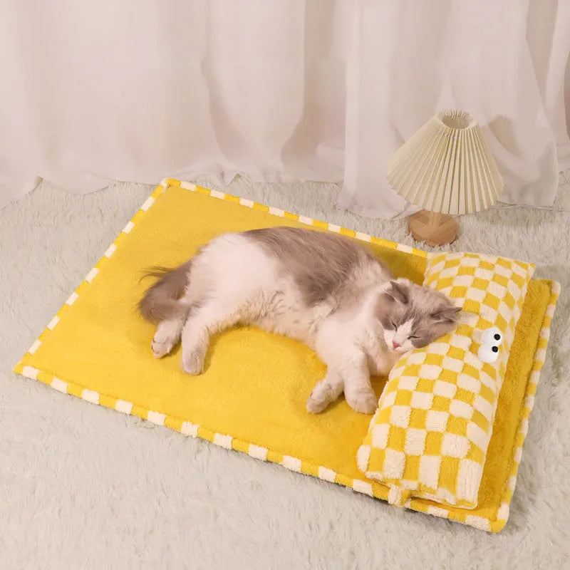 Universal pet nest cushion in four sizes for cats and dogs up to 32.5 kg weight capacity