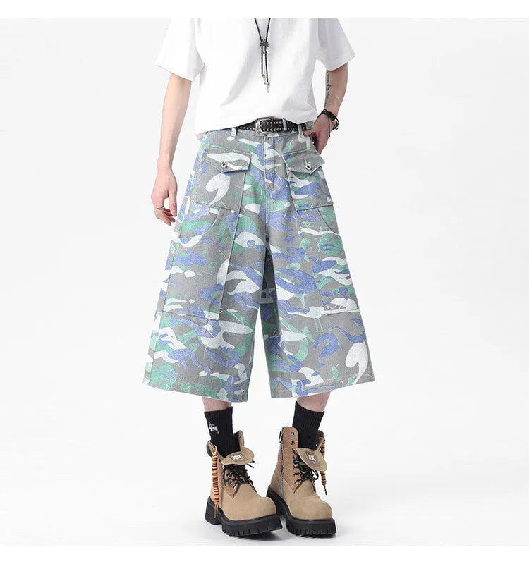 Camouflage colour denim cropped trousers with straight-leg cut and zipper fly, shown in size L for summer workwear.