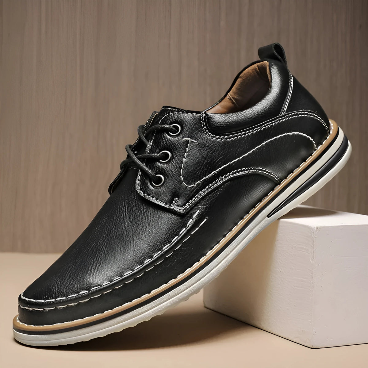 Men's brown genuine leather casual shoes with round toe and lace-up front on rubber sole