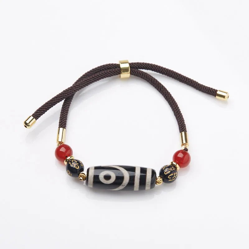 Dzi bead agate bracelet with 8mm geometric beads in Tibetan ethnic style