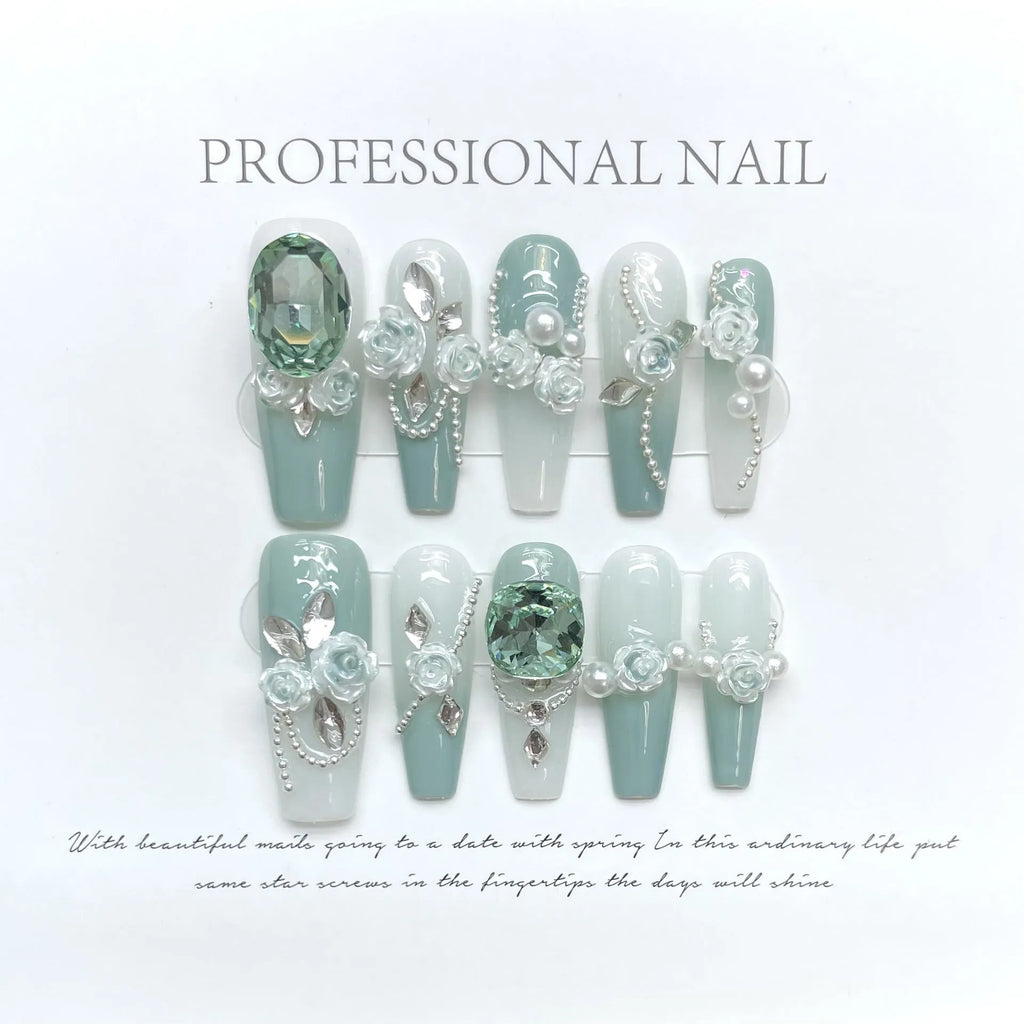 Women's camellia gradient chain nail armour set with bow and butterfly patterns, sizes XS to L, for hot girl or simple style nail art