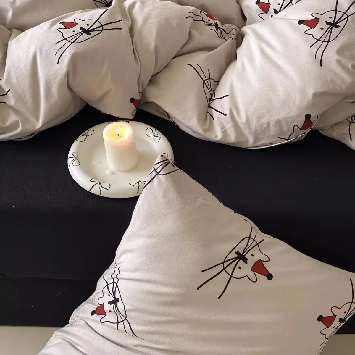 Pure cotton printed bedding set with quilt cover, sheet, and two 48x74cm pillowcases in 1.5m to 2.0m sizes