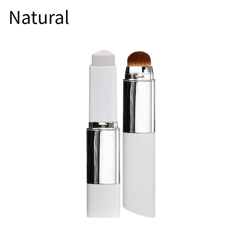 Blanc Cover cream stick foundation brush with a light-coloured handle and removable brush head.
